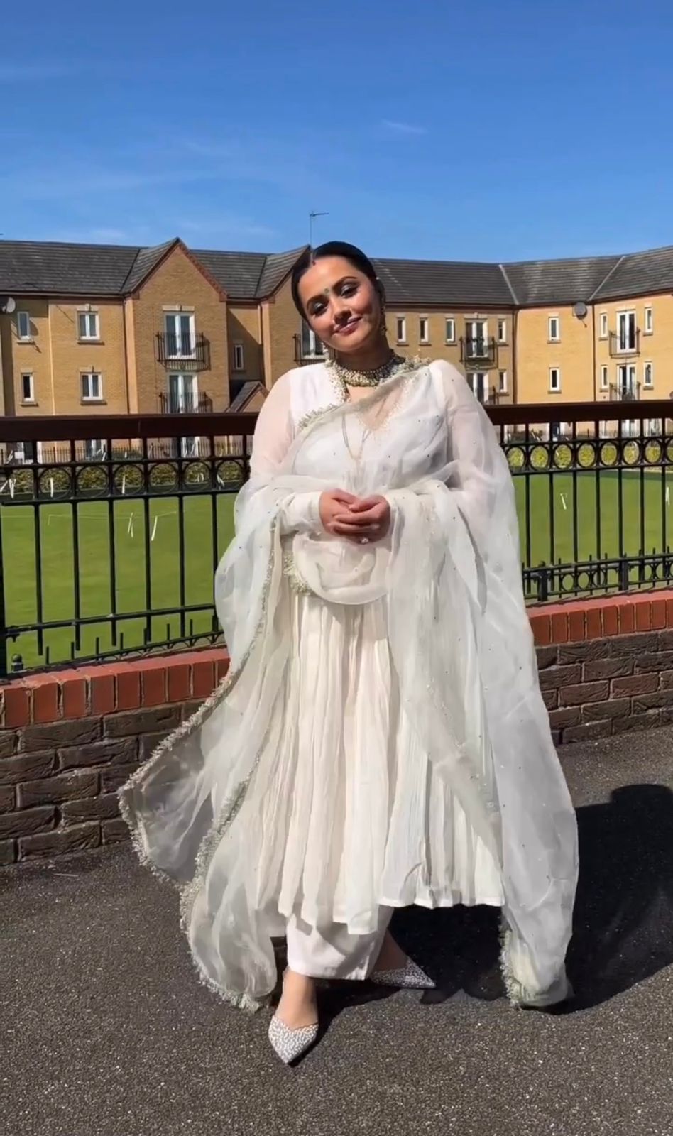 🌸 PREMIUM DESIGNER READYMADE ALIA CUT GOWN