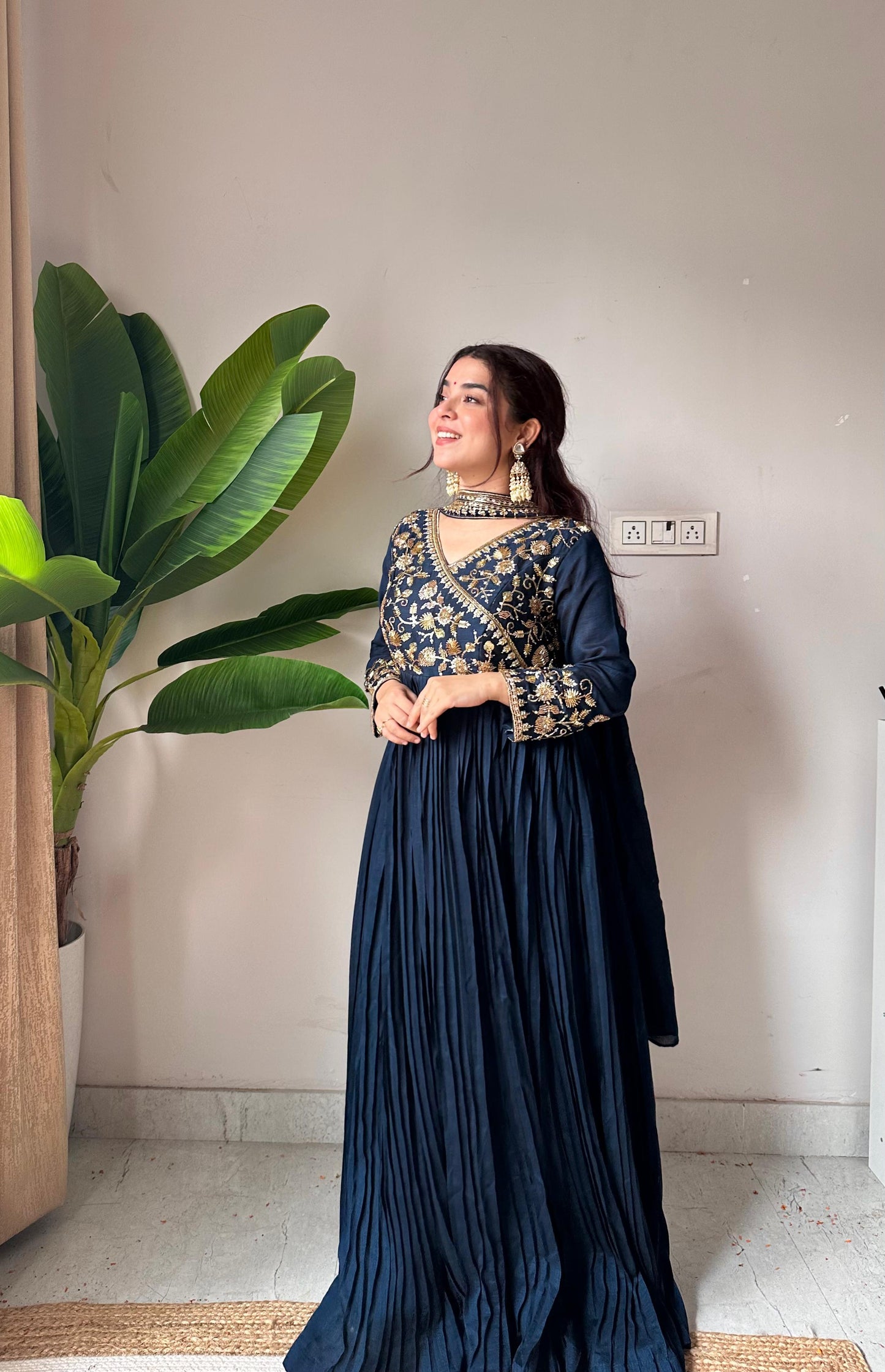 REAL MODELING – PREMIUM PANT SET FROM LOOMEERA ❤️