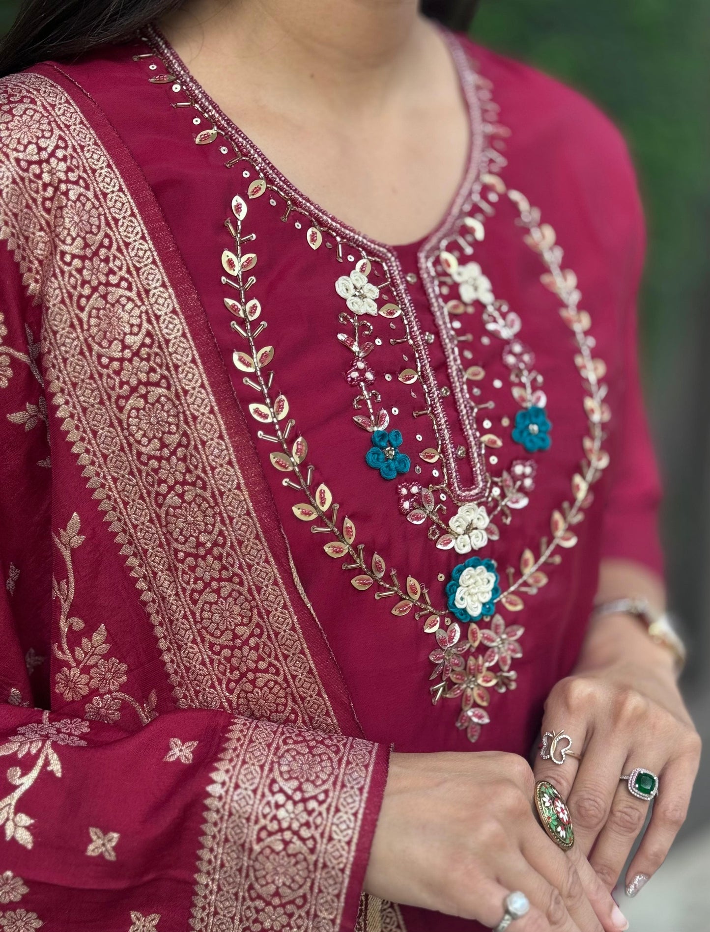 Gulabi Noor” – Cherry Handwork Kurta Set