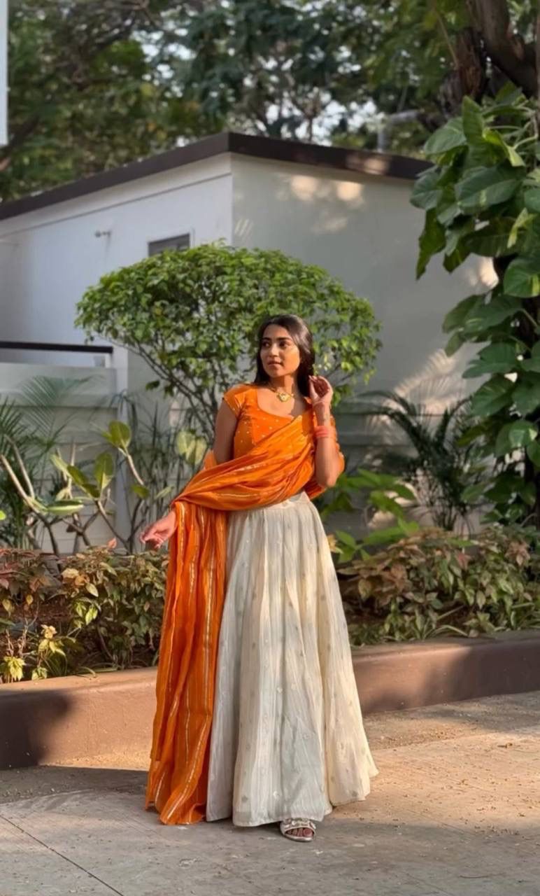 AARADHYA” – Festive Jacquard Silk Lehenga Choli