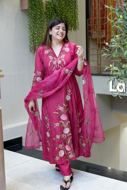 Naysa Charm – Premium Chanderi Silk Embroidered Set