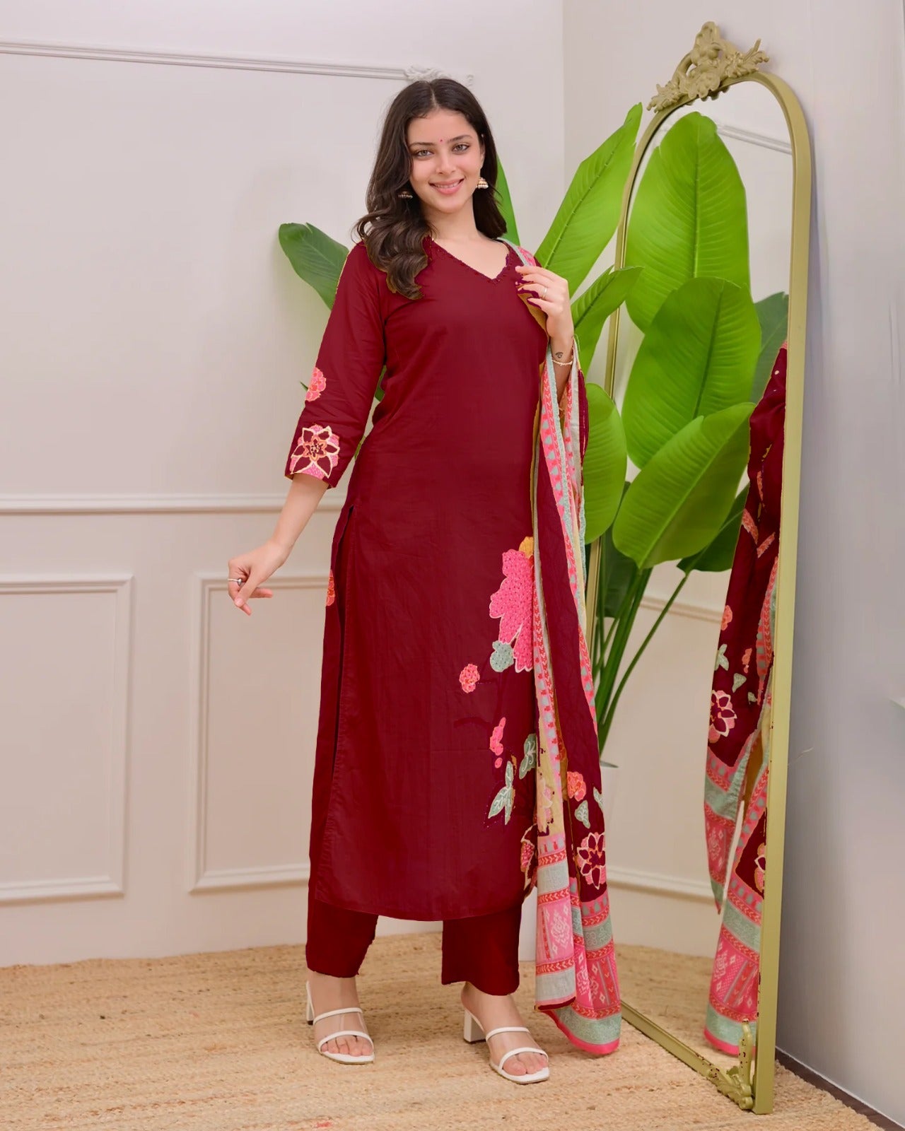 Velvienne Rouge – Premium kurta set