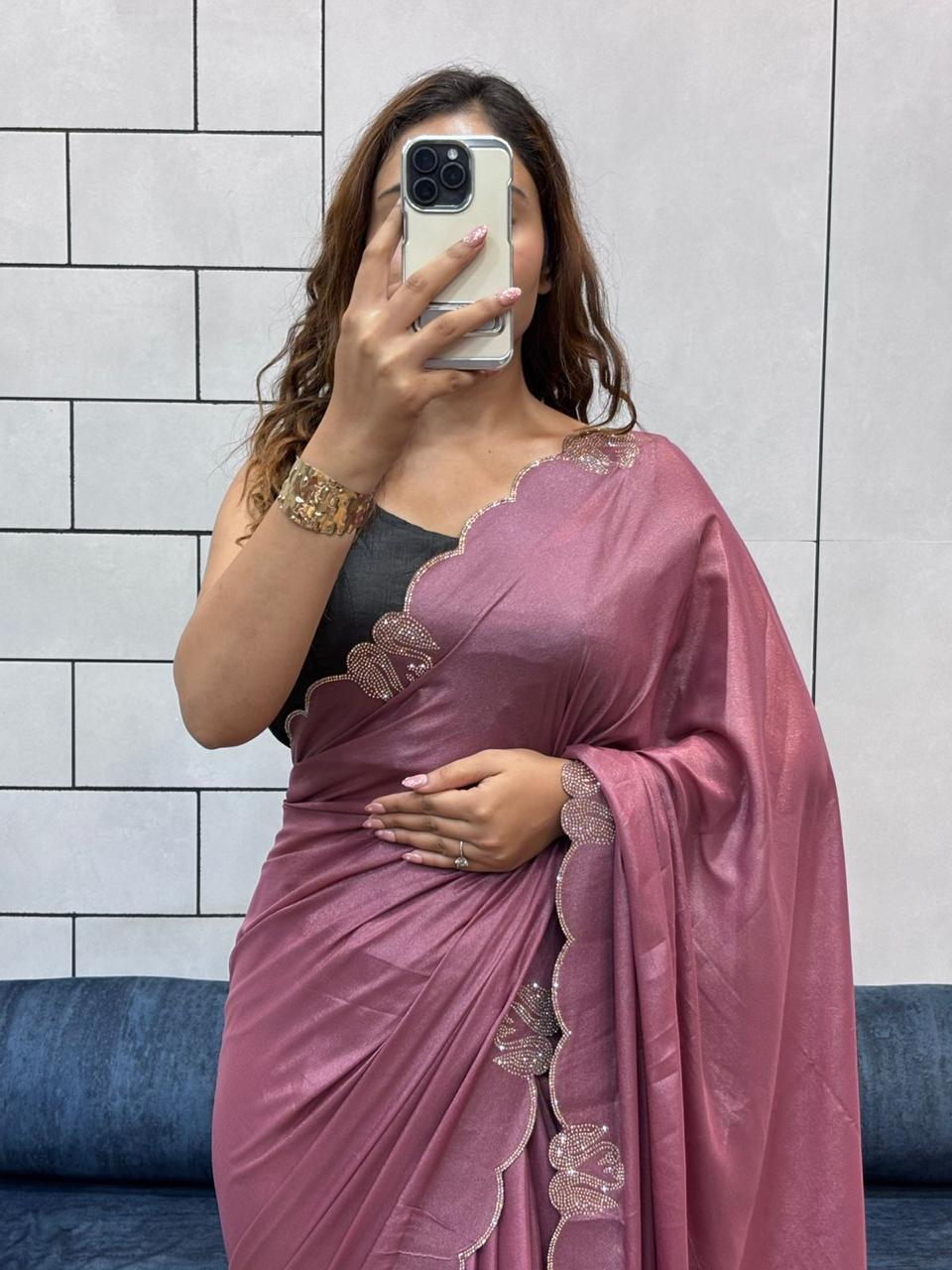 💎 ROYAL LOVING – SWAN DIAMOND CUT-WORK