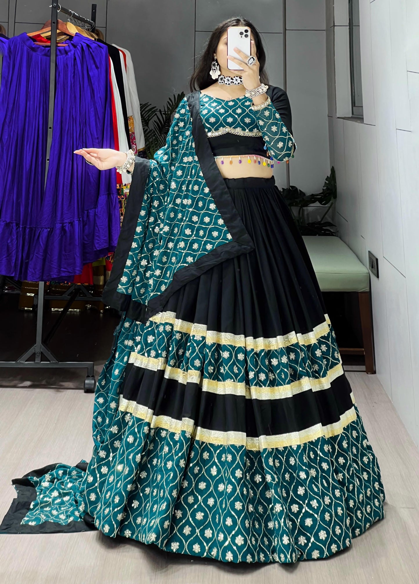 Emerald Royal Rayon Embroidered Chaniya Choli