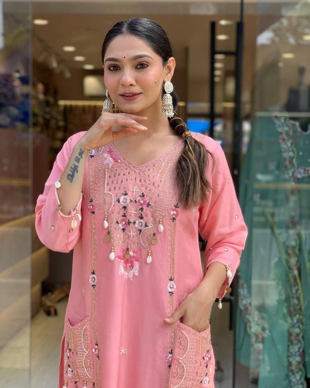 Nooré Elana – Roman Silk Embroidered Luxury Suit Set