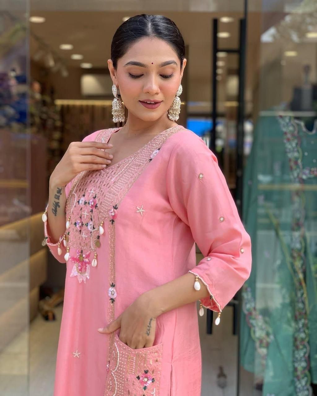 Nooré Elana – Roman Silk Embroidered Luxury Suit Set