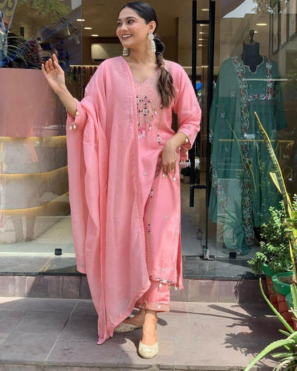 Nooré Elana – Roman Silk Embroidered Luxury Suit Set