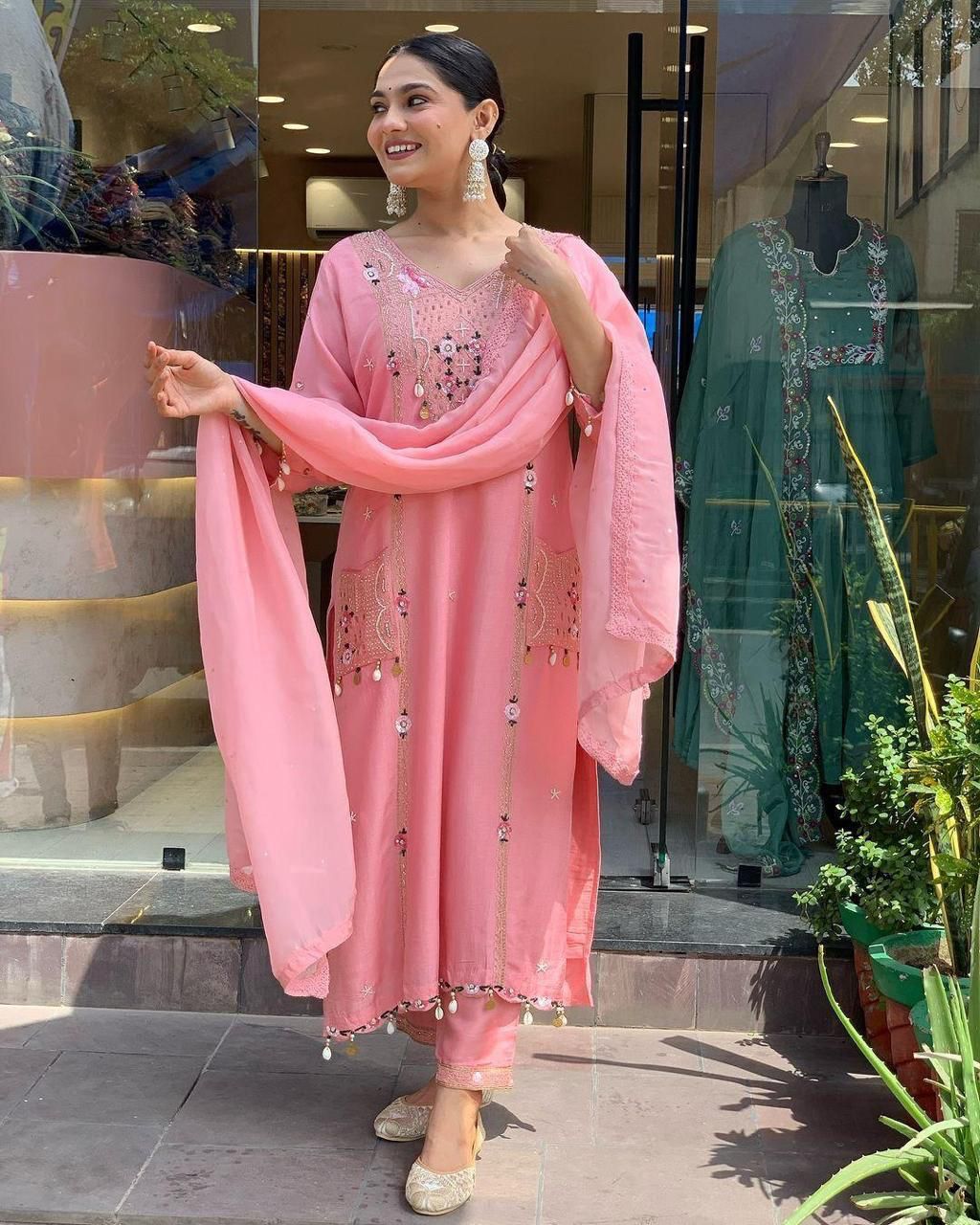 Nooré Elana – Roman Silk Embroidered Luxury Suit Set