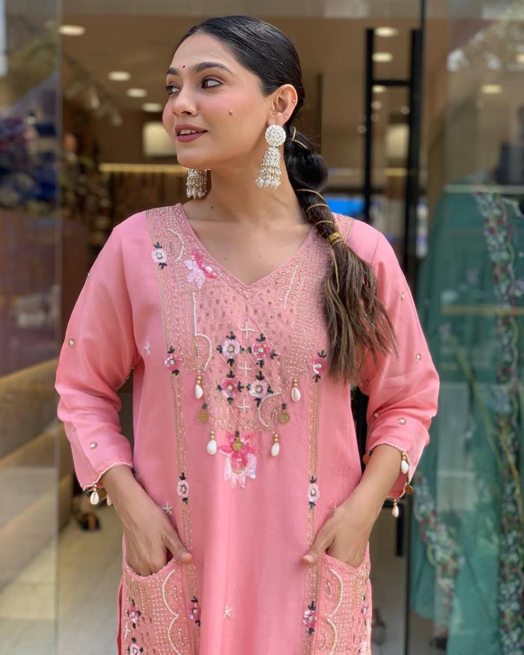 Nooré Elana – Roman Silk Embroidered Luxury Suit Set