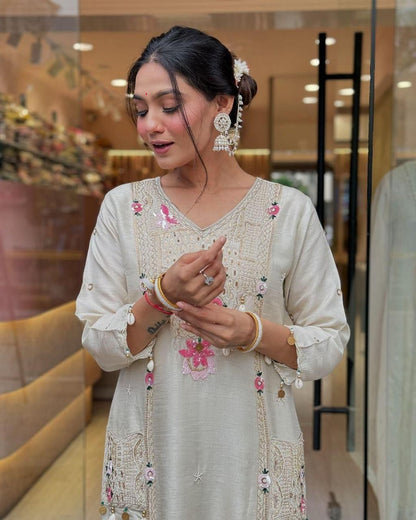 Nooré Elana – Roman Silk Embroidered Luxury Suit Set