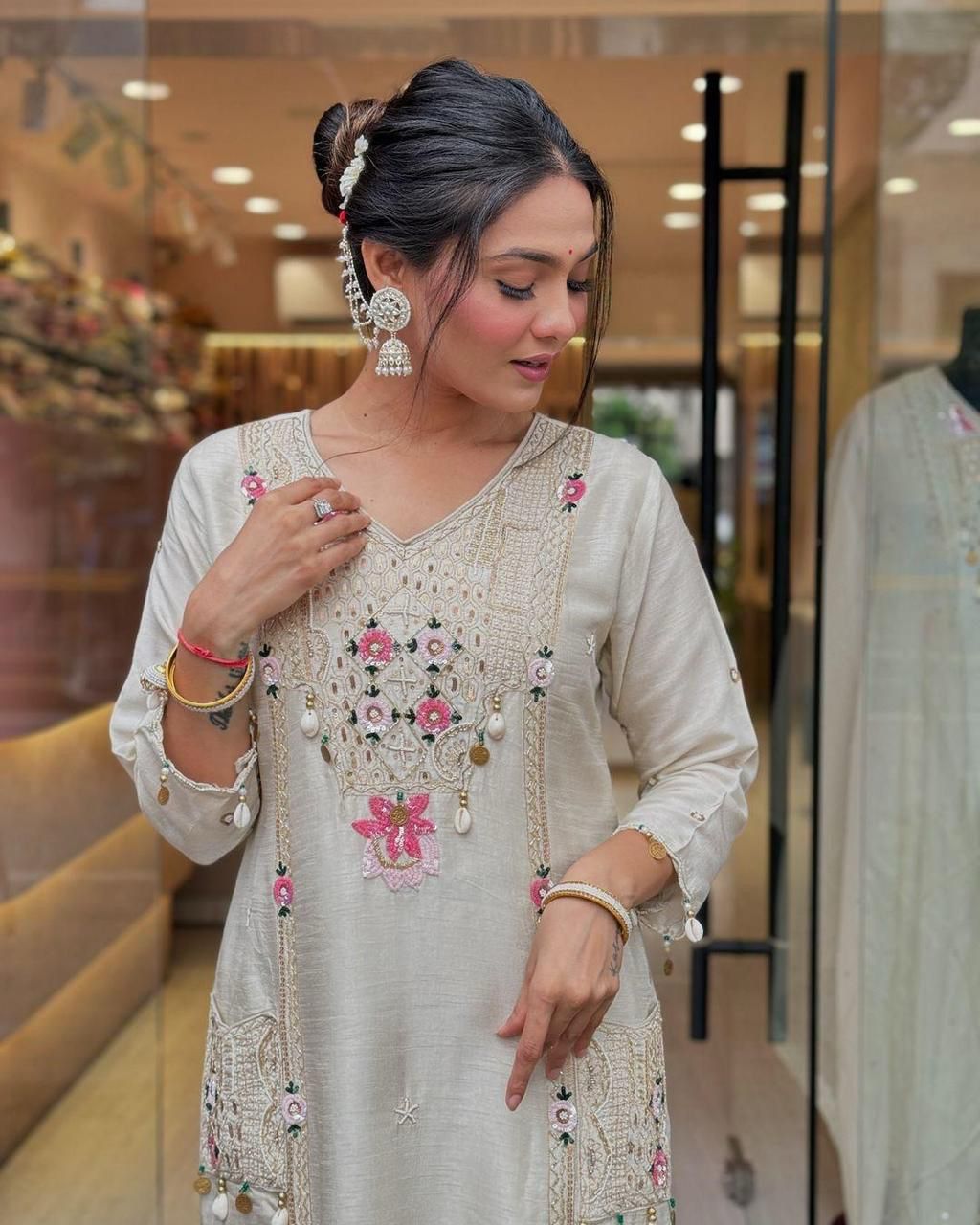 Nooré Elana – Roman Silk Embroidered Luxury Suit Set