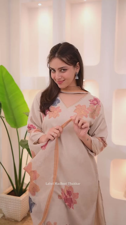 Elira Bloom – Premium Cotton Floral Kurti Set